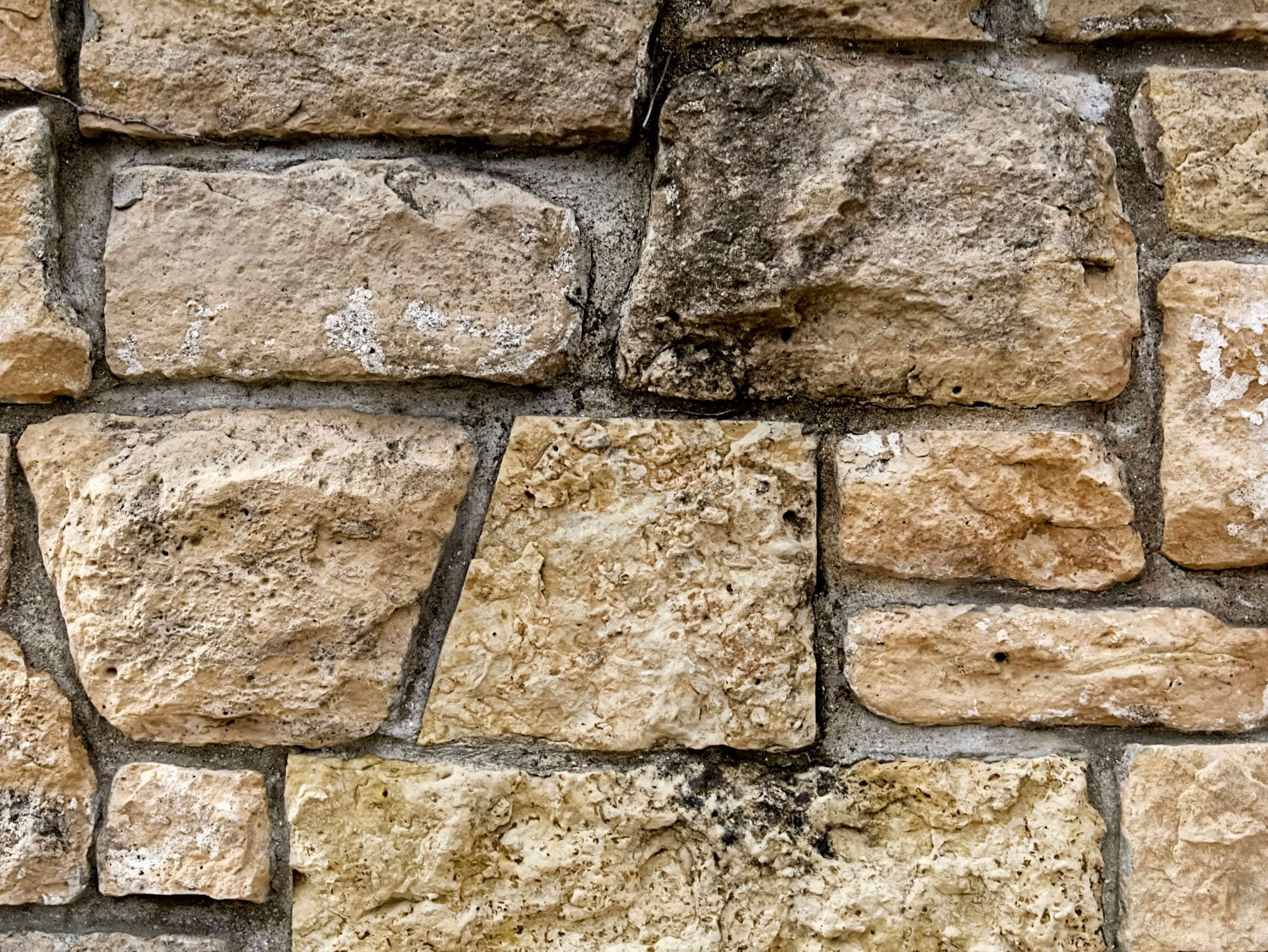 Mur en pierre de taille appareillée